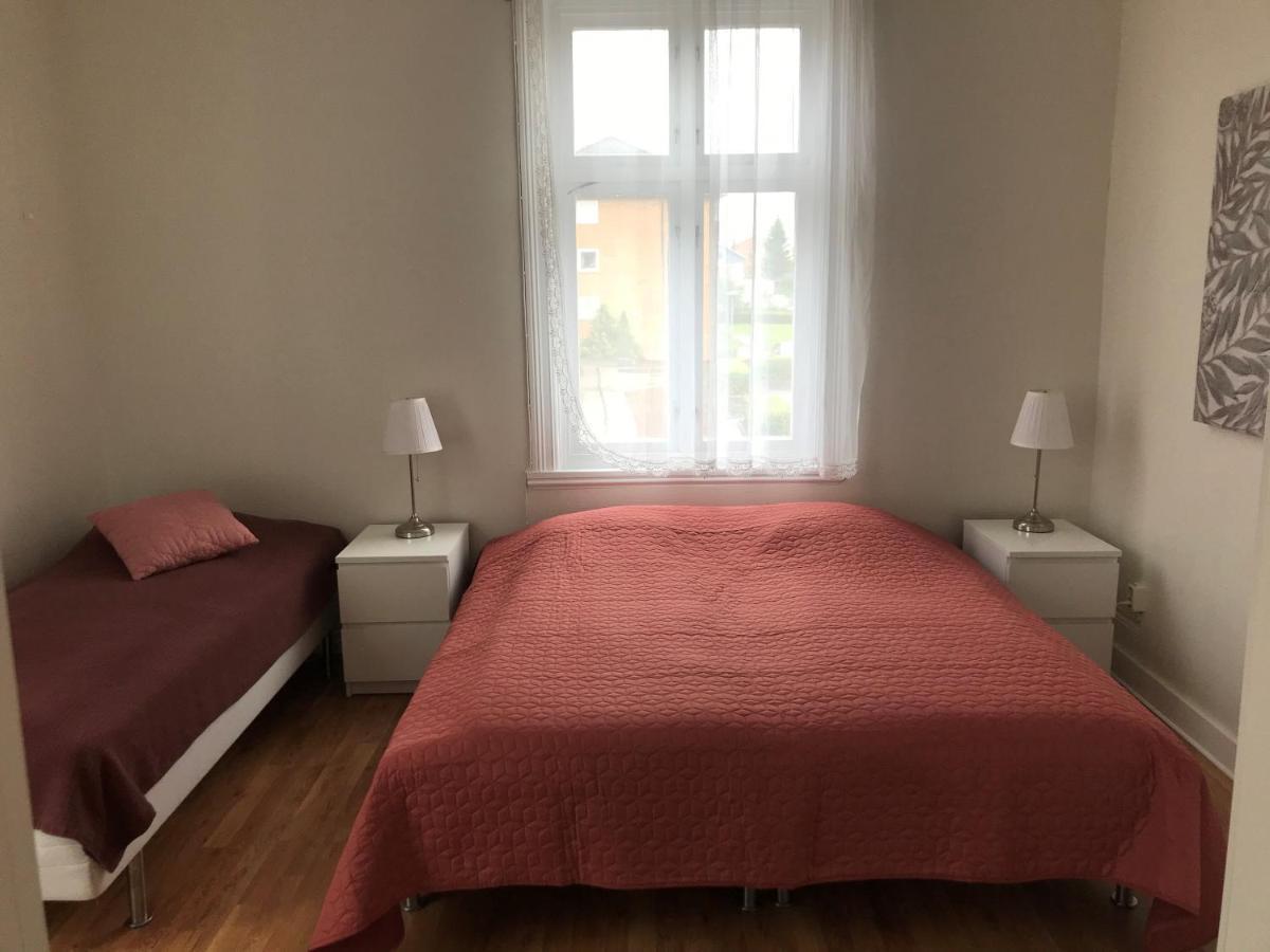 Bed & Breakfast Jaernvaegshotellet 2*