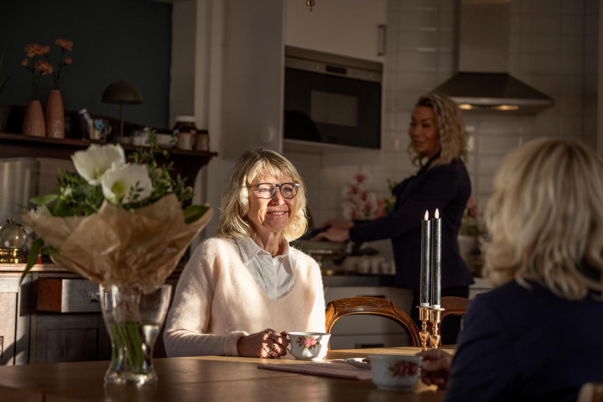 Bed & Breakfast Jaernvaegshotellet Skara